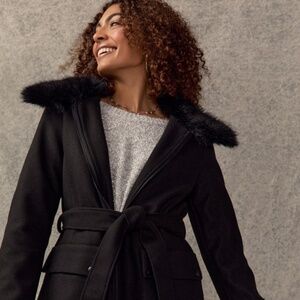 Francesca’s Kathie Faux Fur Collar Coat size medium,